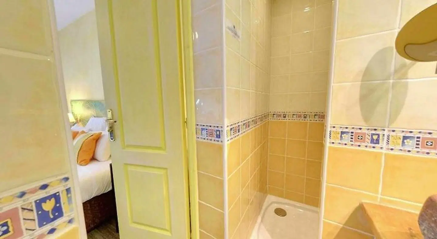 Hôtel du Mas Badezimmer