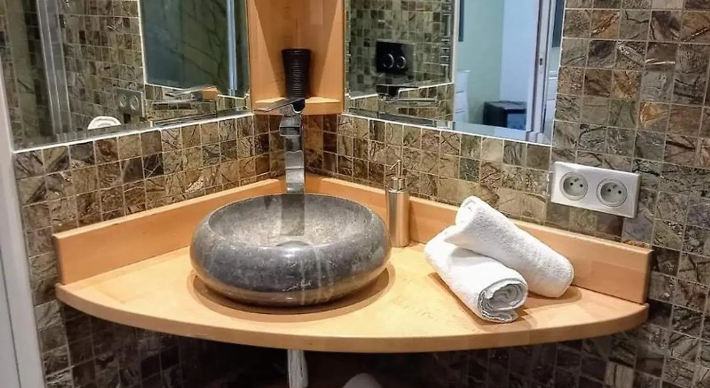 Le Vieux Bistrot Badezimmer