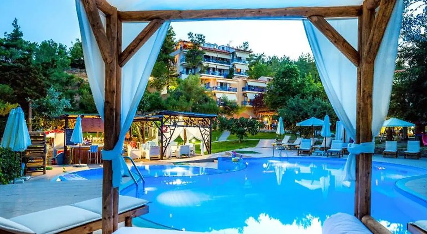 Rodon House Aparthotel OUTDOOR_POOL