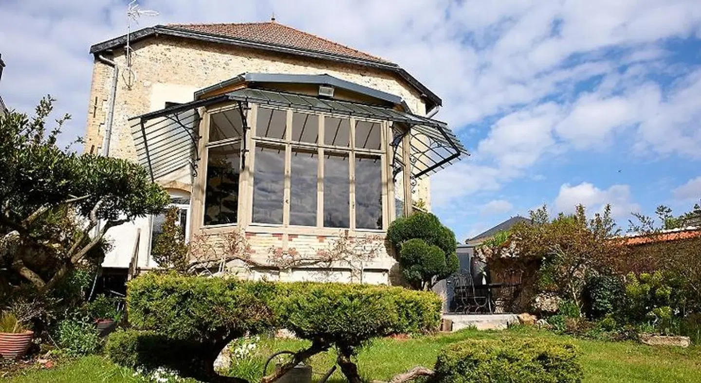 Les Bulles Dorées EXTERIOR