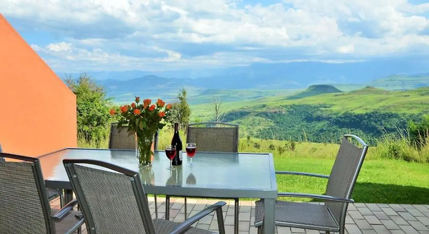 Little Switzerland Resort Terrasse