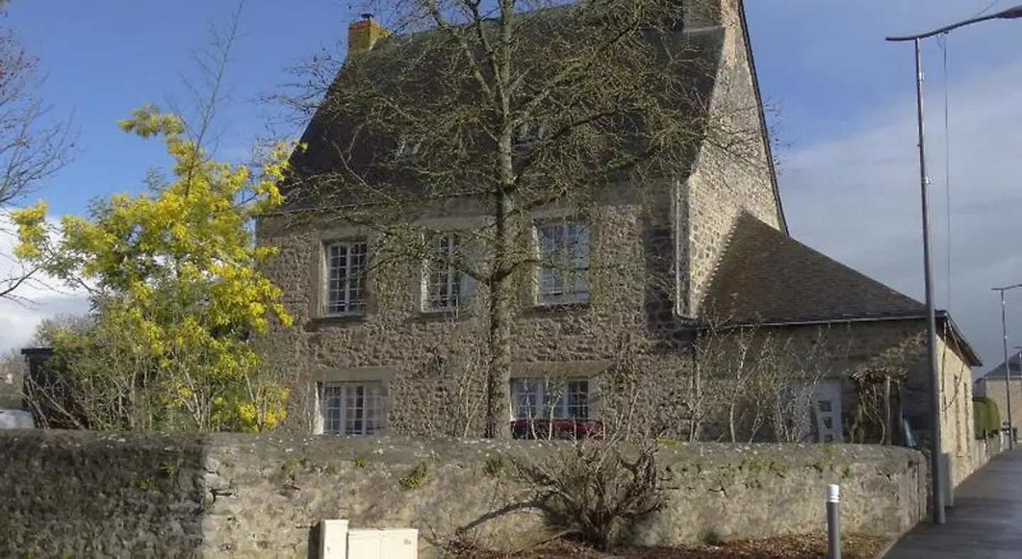 Manoir de la Grand'Cour EXTERIOR