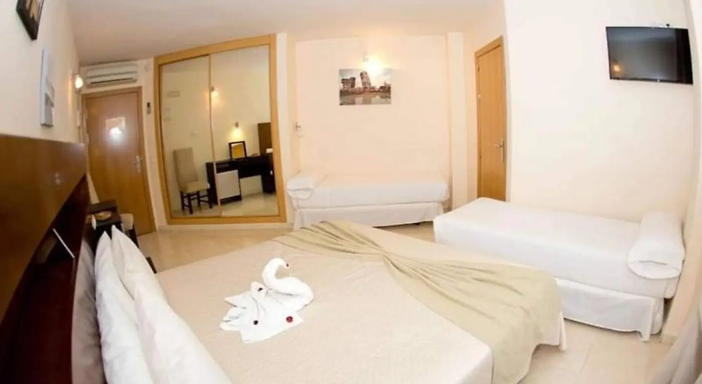 Hostal San Marcos ROOM_EXAMPLE