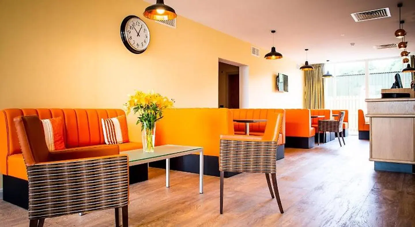The Lodge At Perth Racecourse LOUNGE_LOBBY