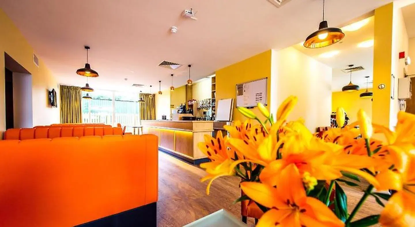 The Lodge At Perth Racecourse LOUNGE_LOBBY