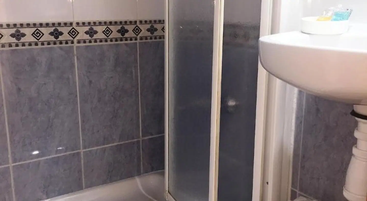 Hostal Jaén Badezimmer
