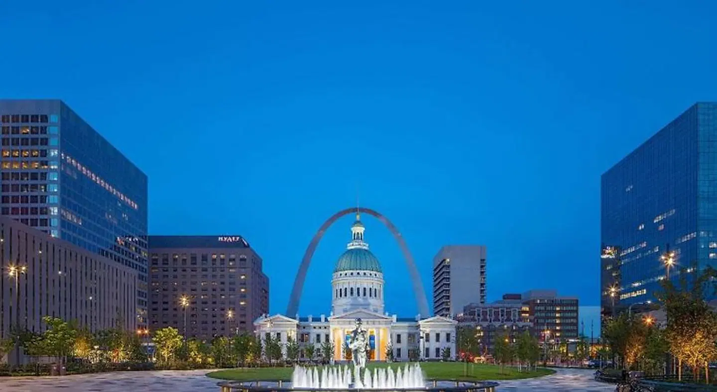 Hyatt Regency St. Louis at The Arch LANDSCAPE