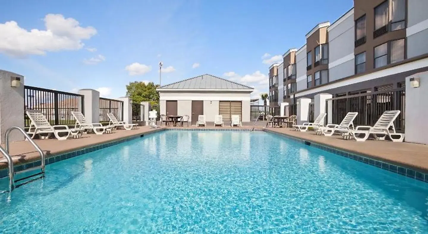 Spark by Hilton Florence North I-95, SC OUTDOOR_POOL