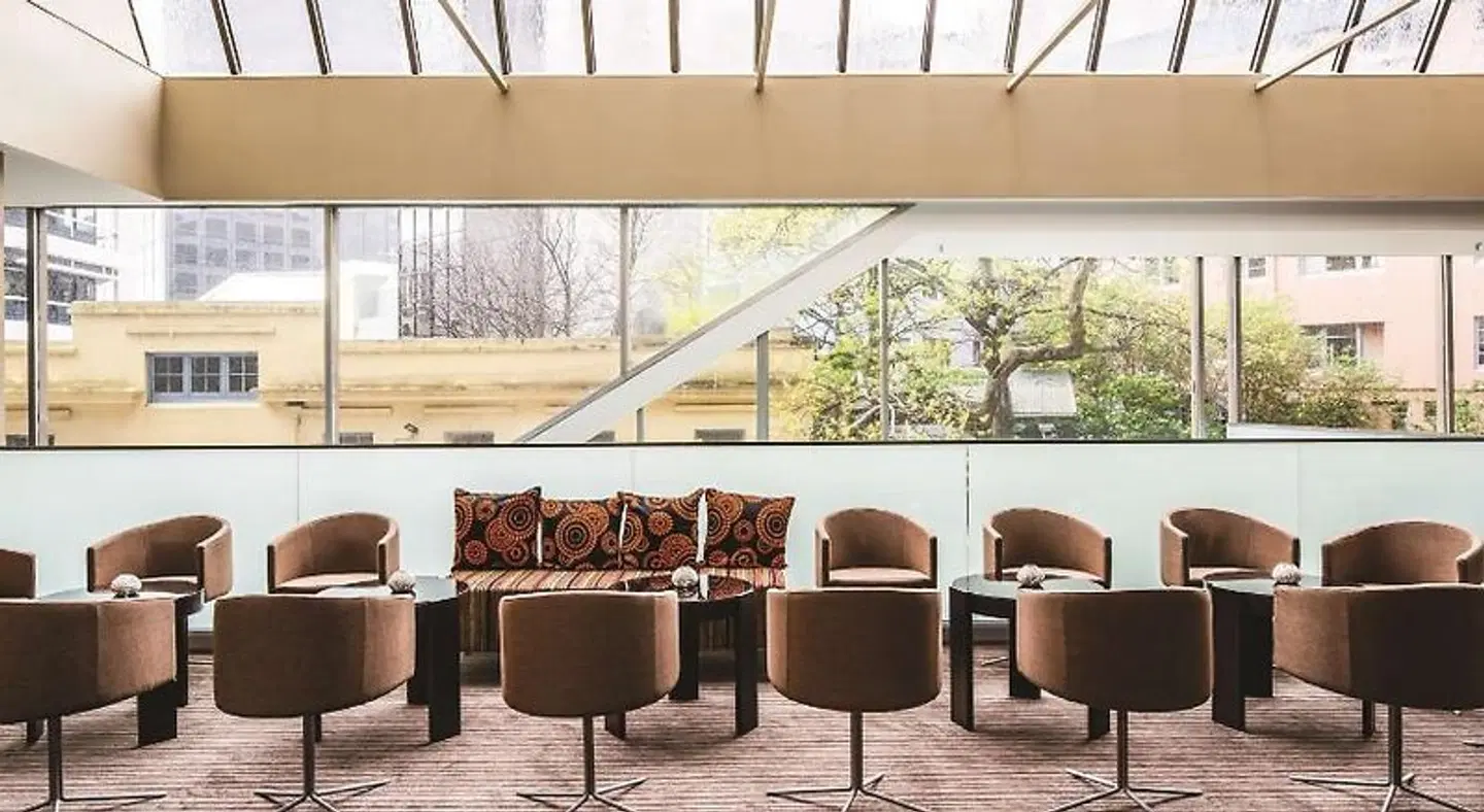 Travelodge Wellington Bar