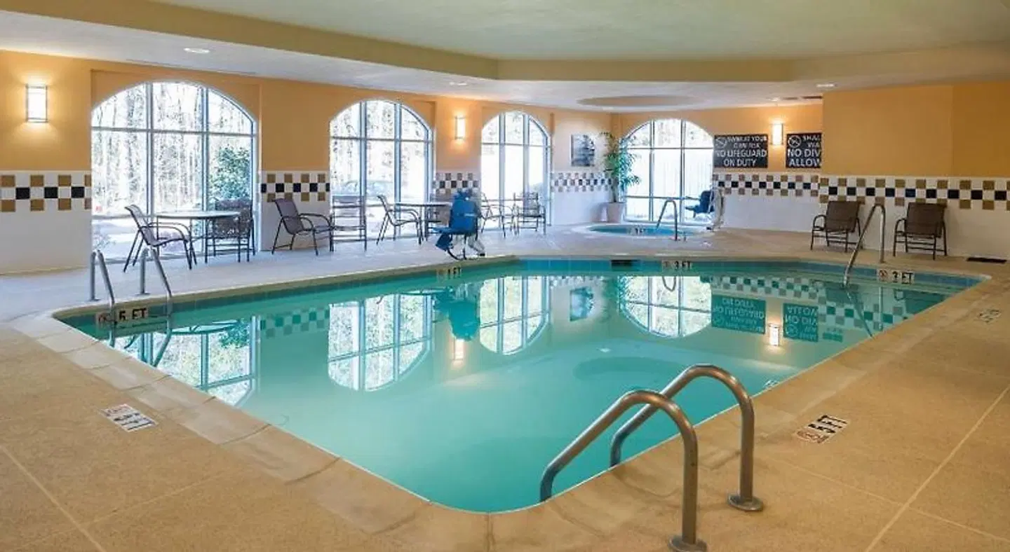 Hampton Inn & Suites Florence-North-I-95 Hallenbad