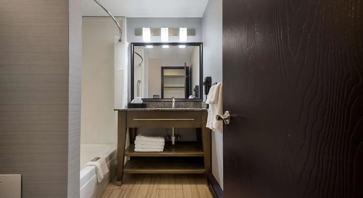 Best Western - Freeport Inn Badezimmer