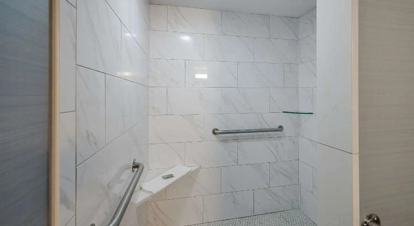 Best Western - Freeport Inn Badezimmer