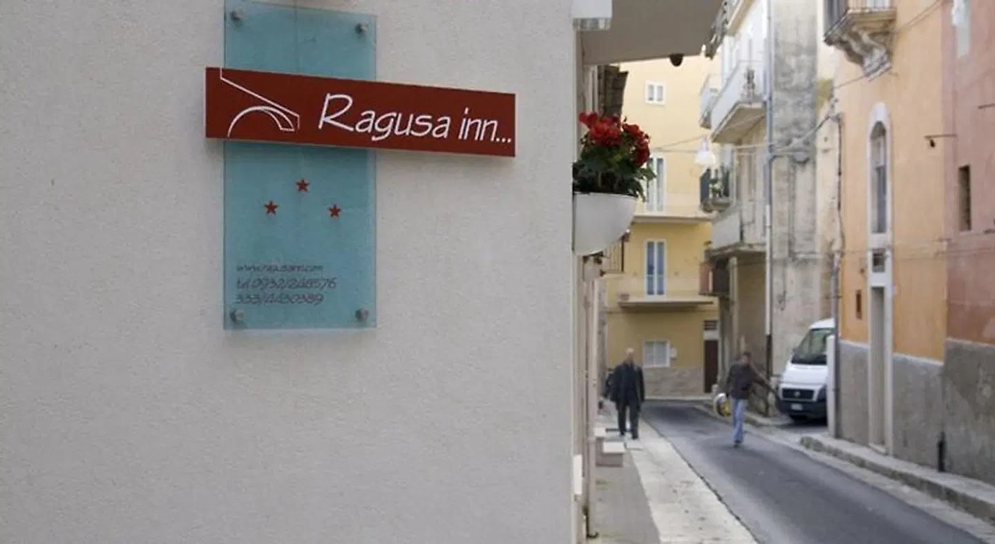 Ragusa Inn EXTERIOR