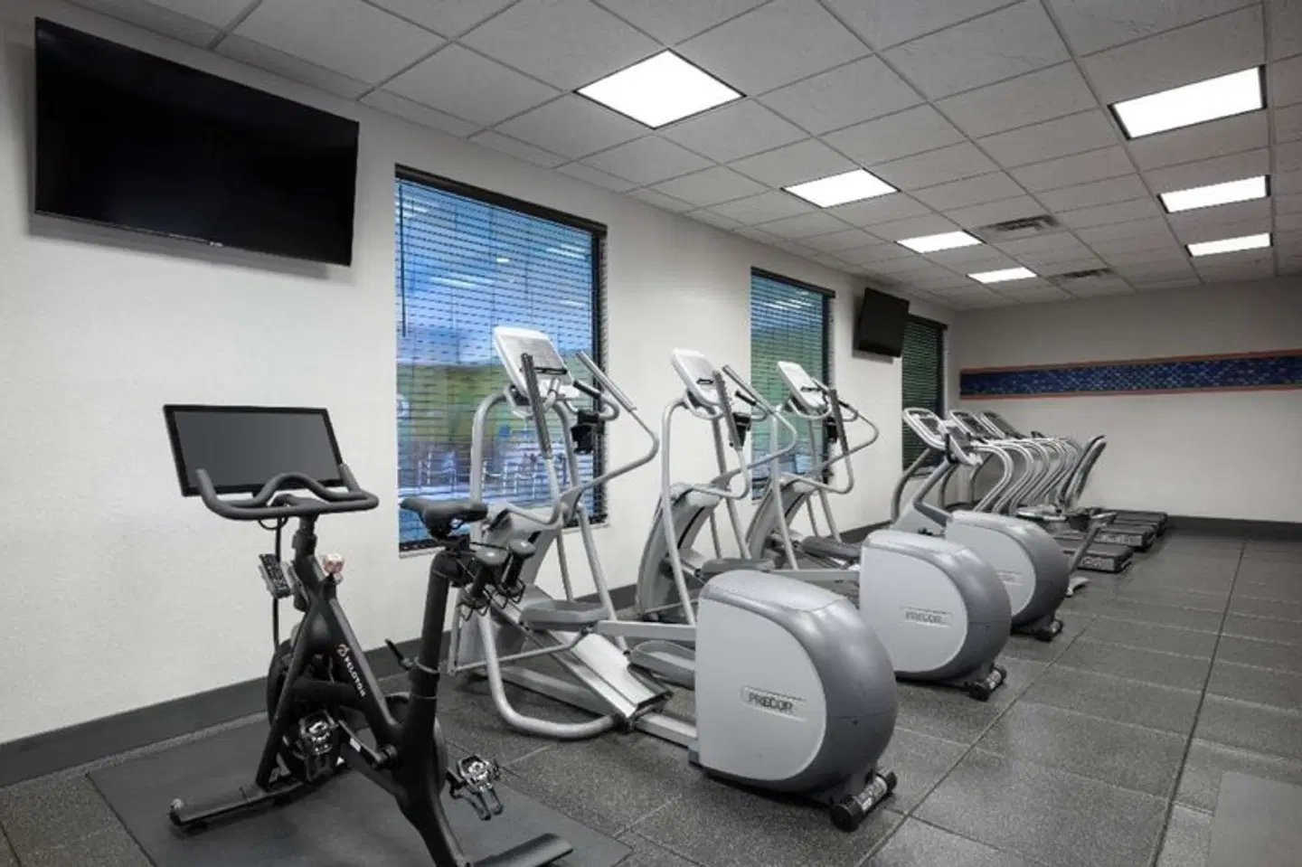 Hampton Inn Evansville/Airport SPORTS_AND_LEISURE