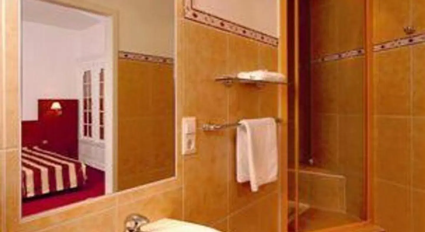 Hotel Preuss im Dammtorpalais Badezimmer