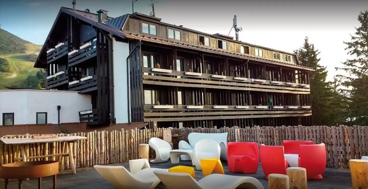 Dolomiti Chalet Family Hotel Terrasse