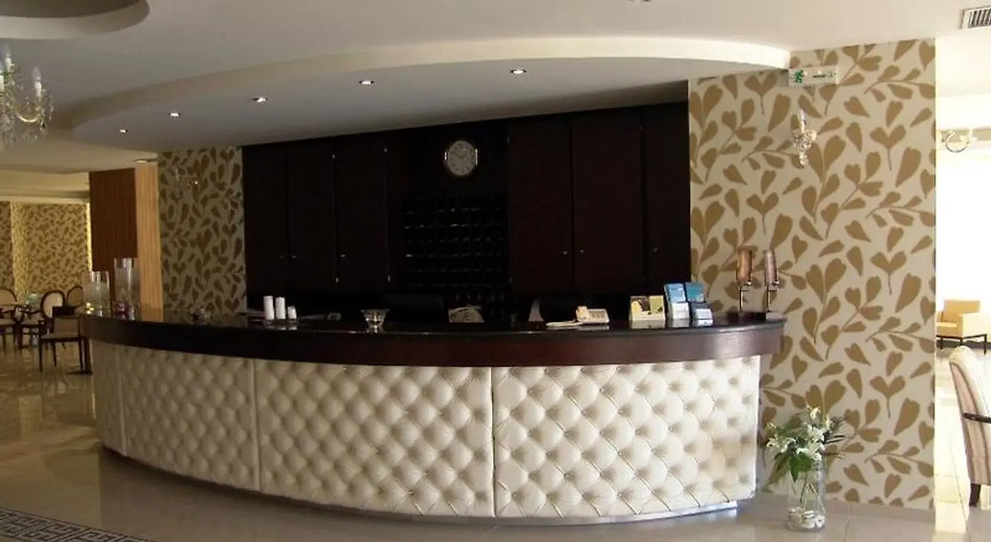 Merope Hotel Bar