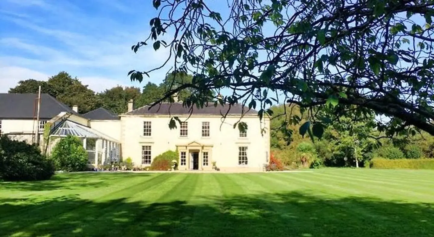 Castle Grove Country House EXTERIOR