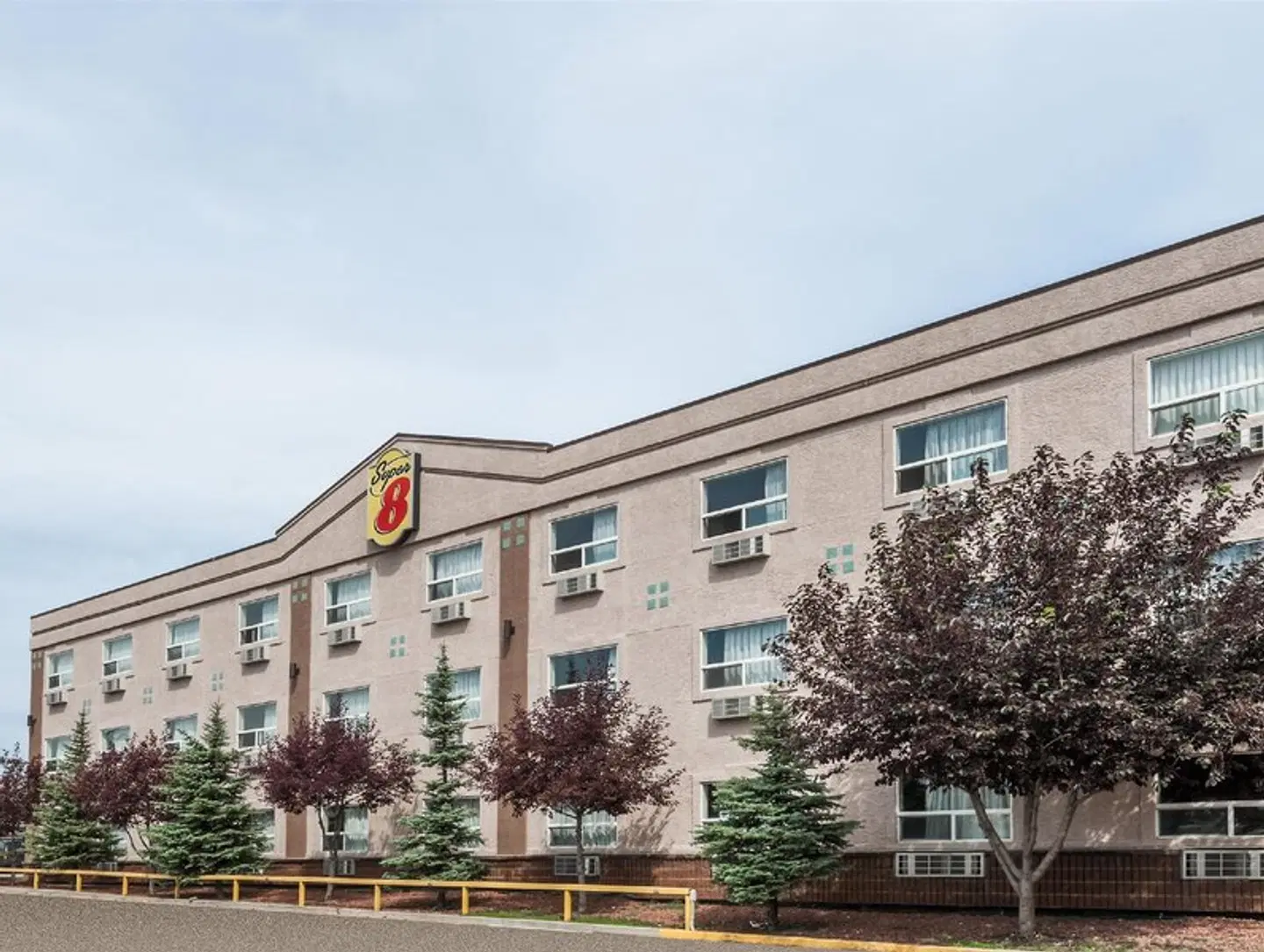 Super 8 by Wyndham Edmonton/West EXTERIOR