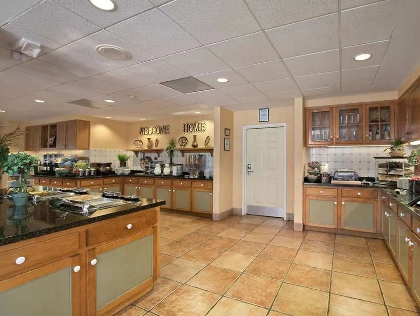 Homewood Suites by Hilton Houston-Kingwood Parc-Airport Area Bar