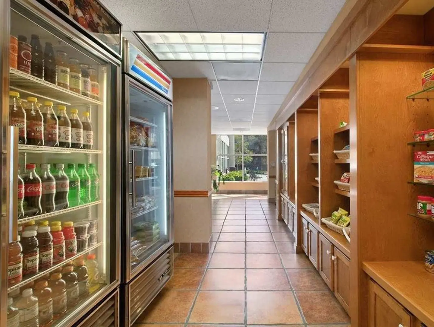 Homewood Suites by Hilton Houston-Kingwood Parc-Airport Area Bar