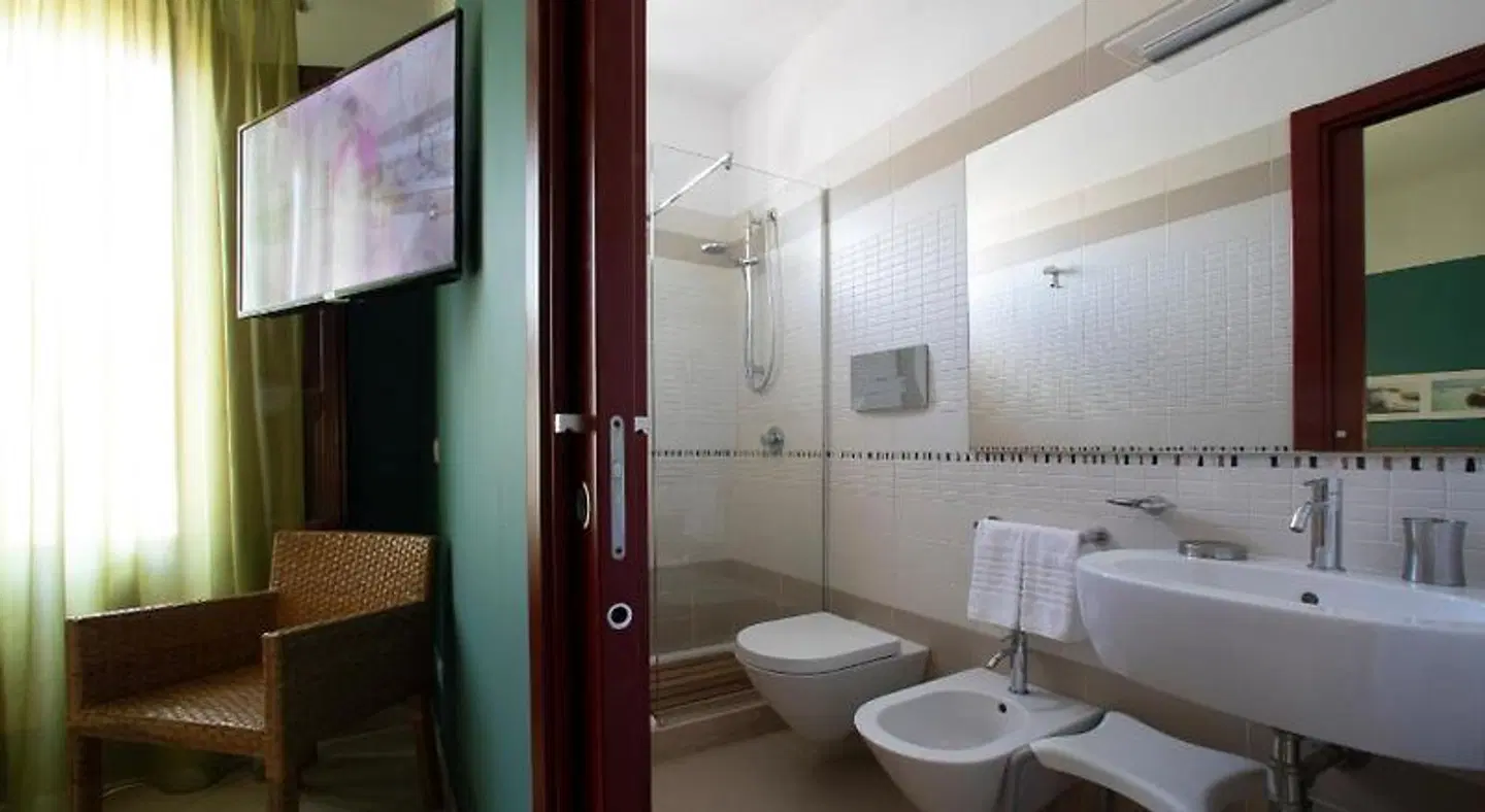 Insula Hotel Badezimmer