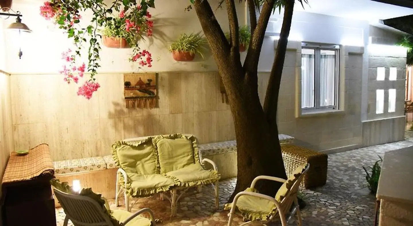 B&B Al Vecchio Glicine Restaurant