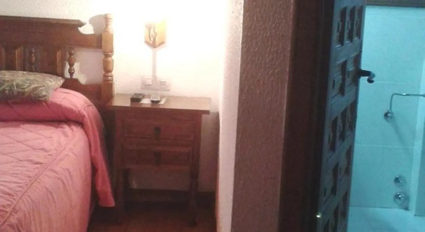 Hostal Puente Deva Badezimmer