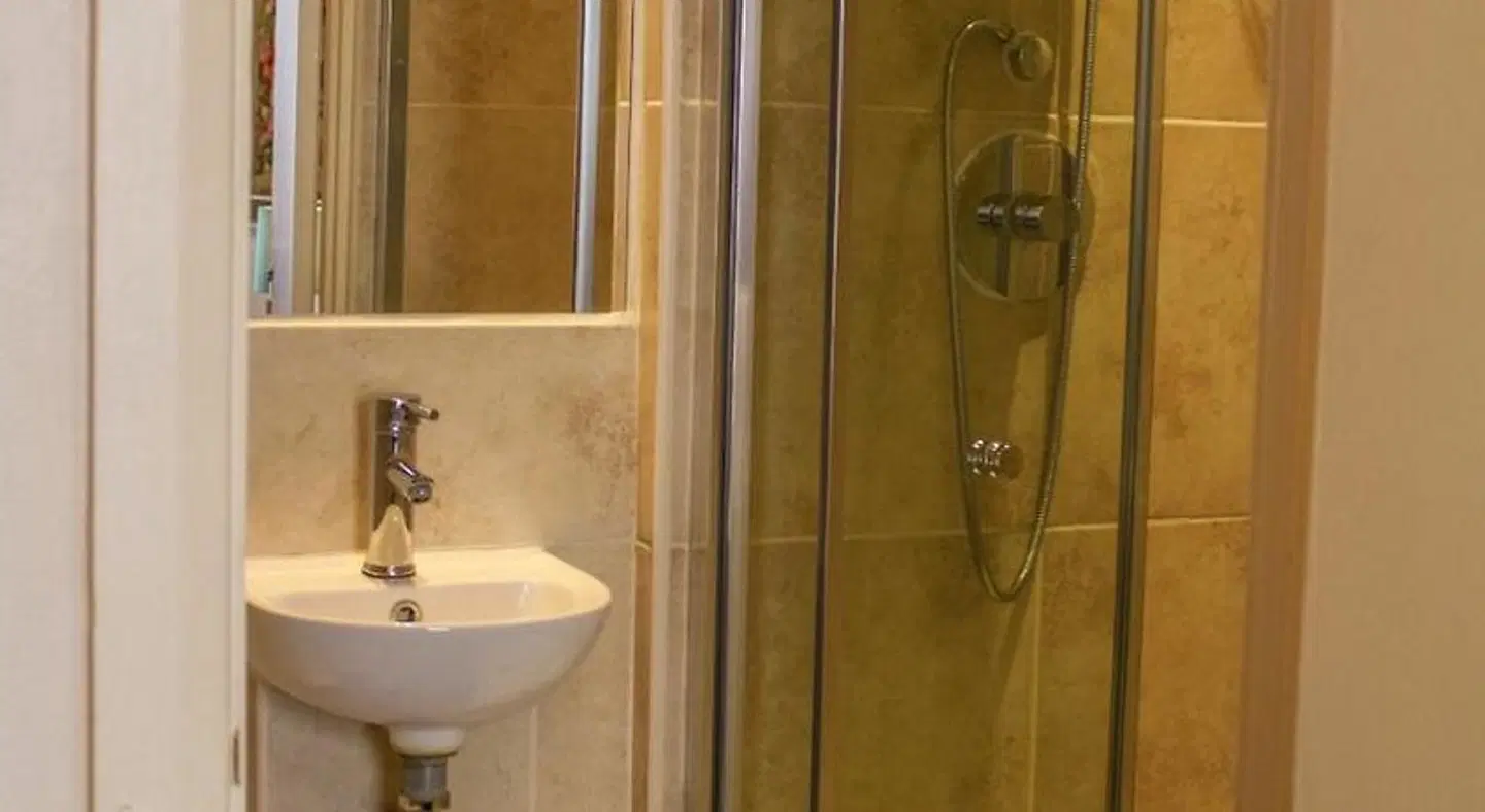 Blades - B&B Badezimmer
