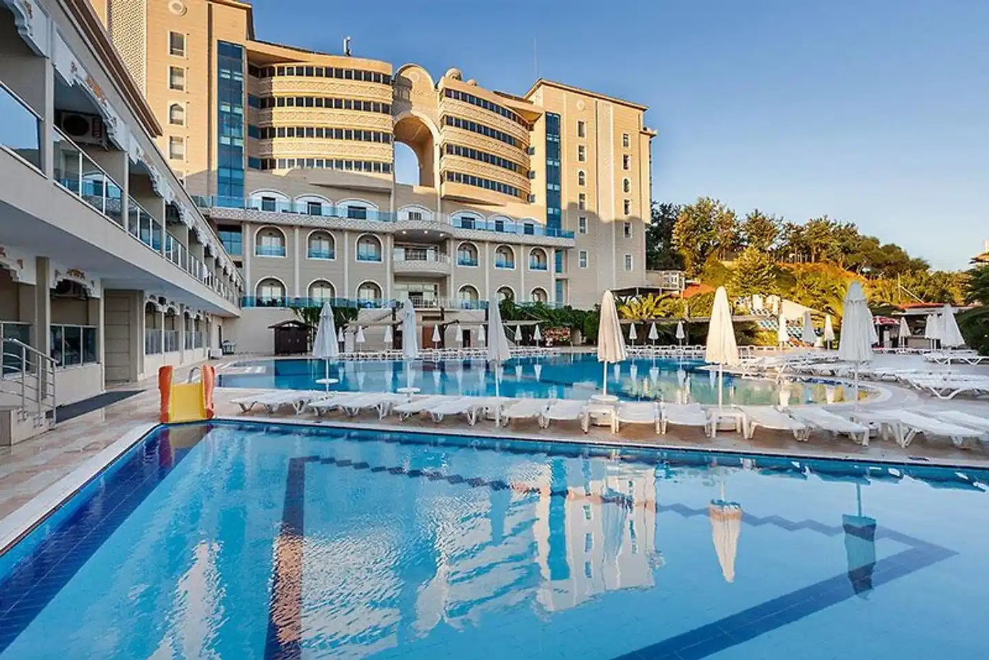 Sultan Of Side Pool