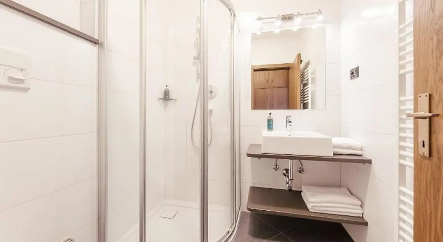 Hotel Garni Sirmian Badezimmer