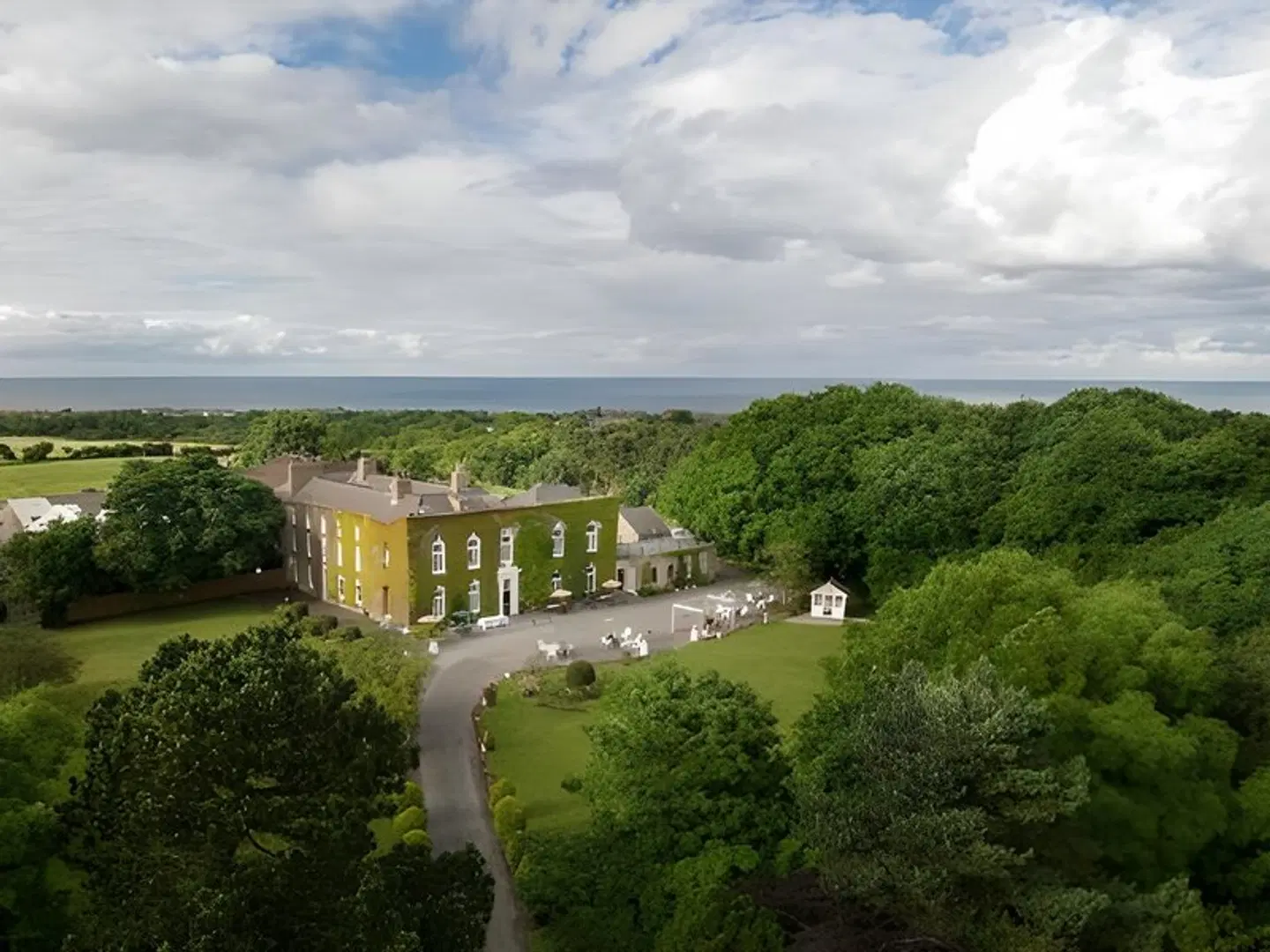 Hardwicke Hall Manor Hotel LANDSCAPE