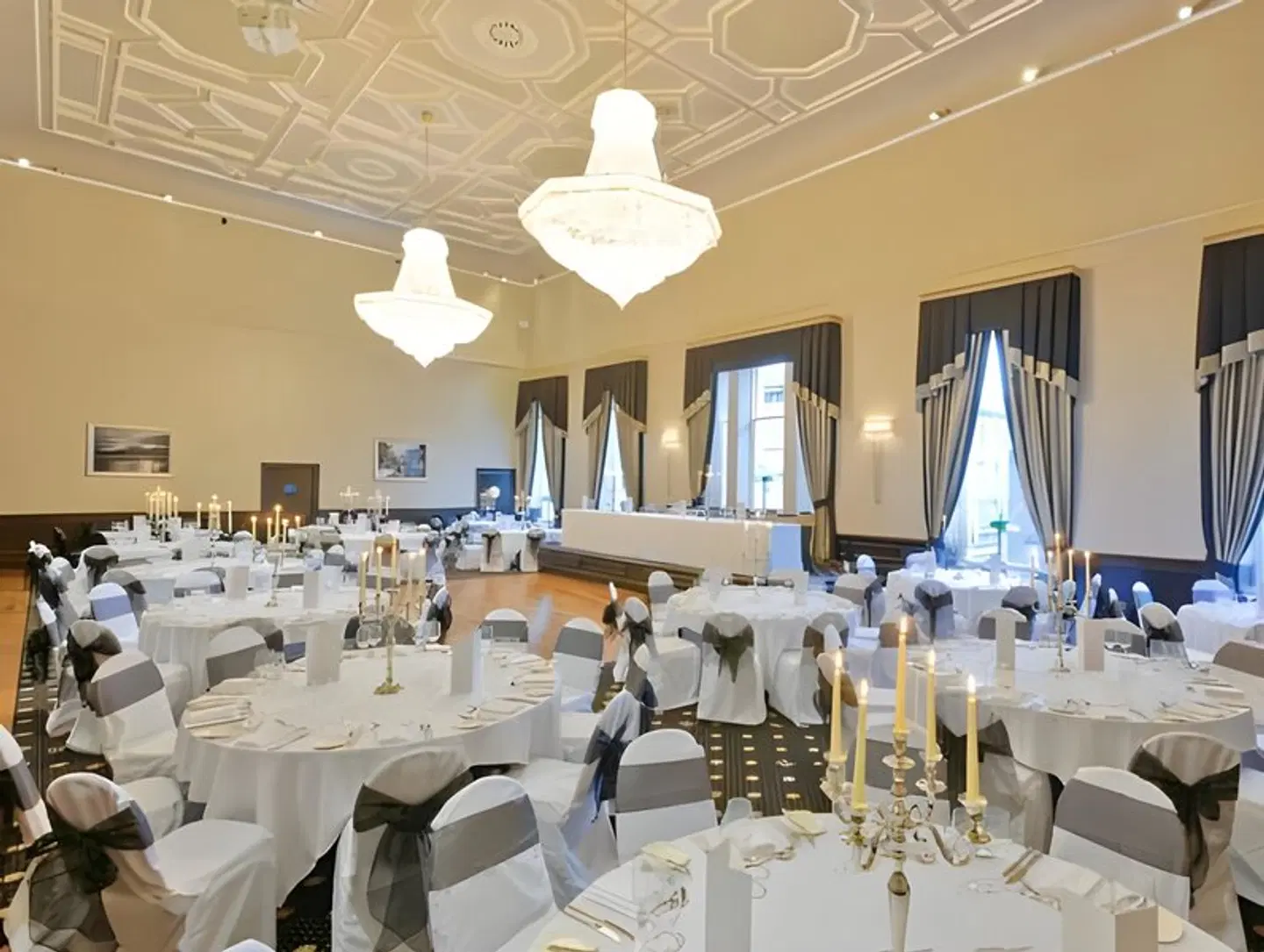 Rox Hotel Restaurant
