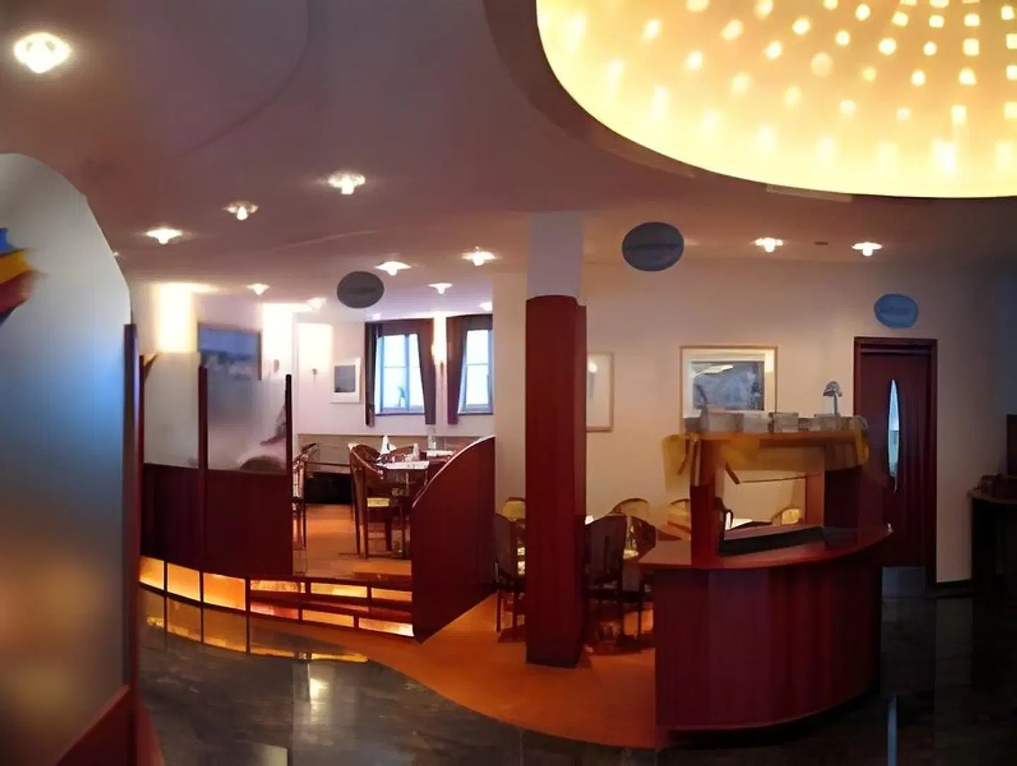 Atrium LOUNGE_LOBBY