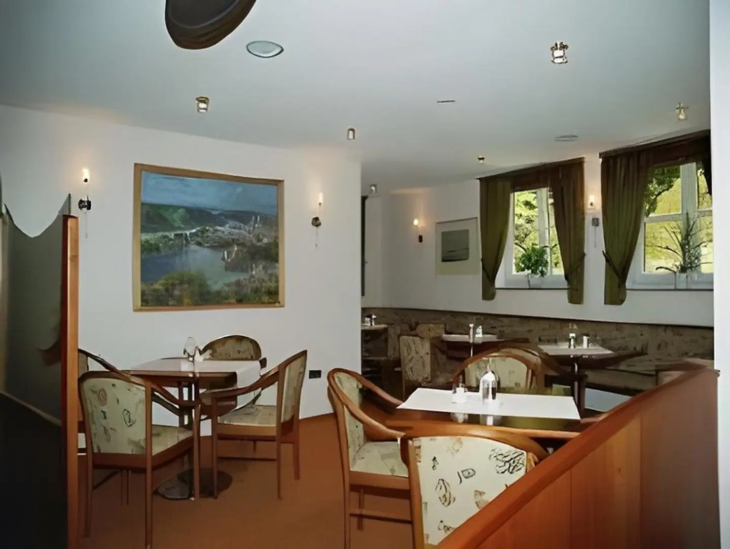 Atrium Restaurant