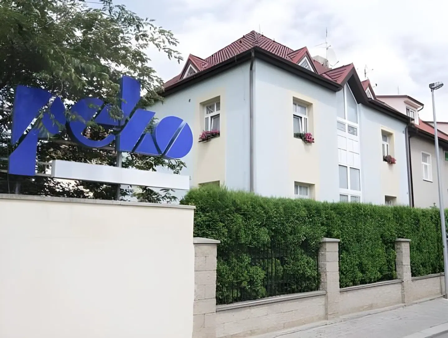 Peko EXTERIOR