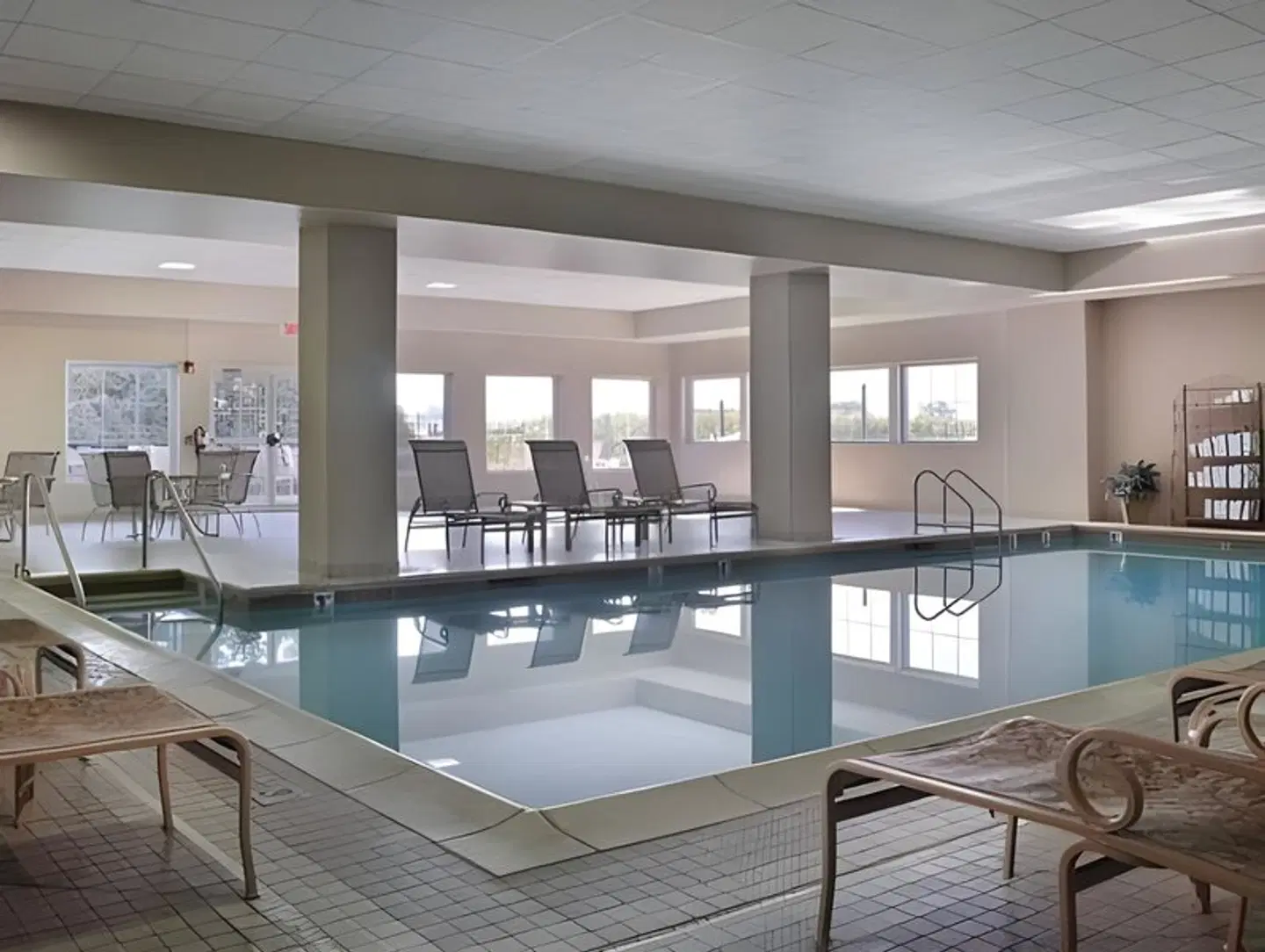 Amish View Inn & Suites Hallenbad