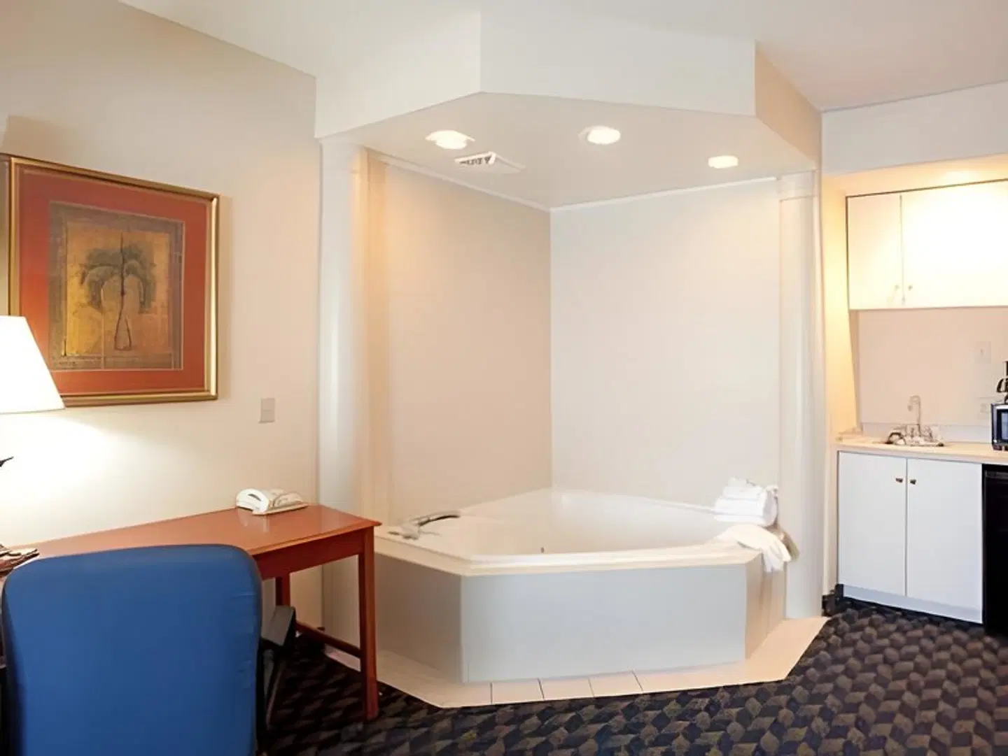 Holiday Inn Express & Suites Orangeburg by IHG Badezimmer