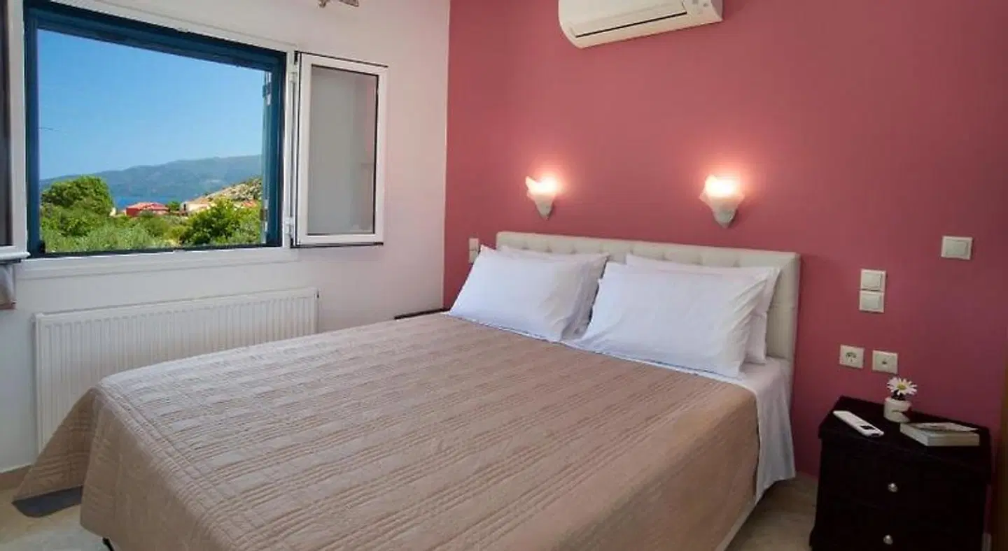Regina Ioanna Villas ROOM_EXAMPLE