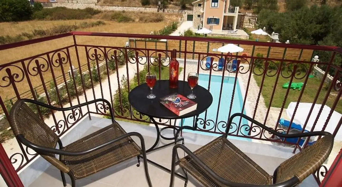 Regina Ioanna Villas Terrasse