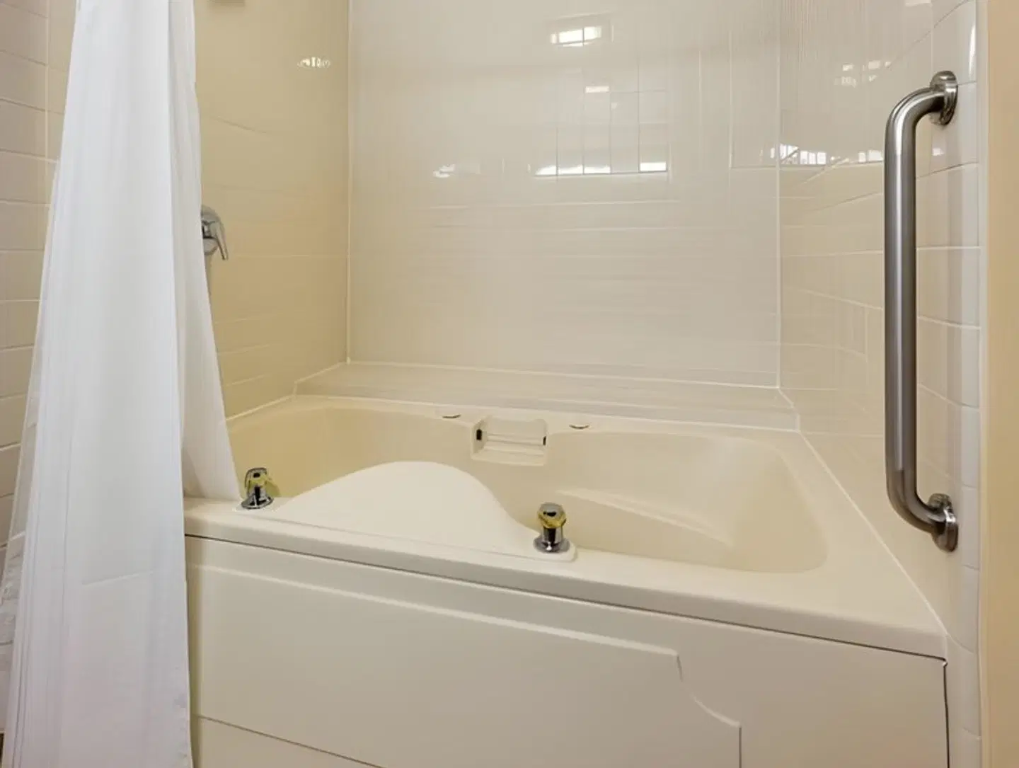 Holiday Inn Express & Suites Santa Clara - Silicon Valley by IHG Badezimmer