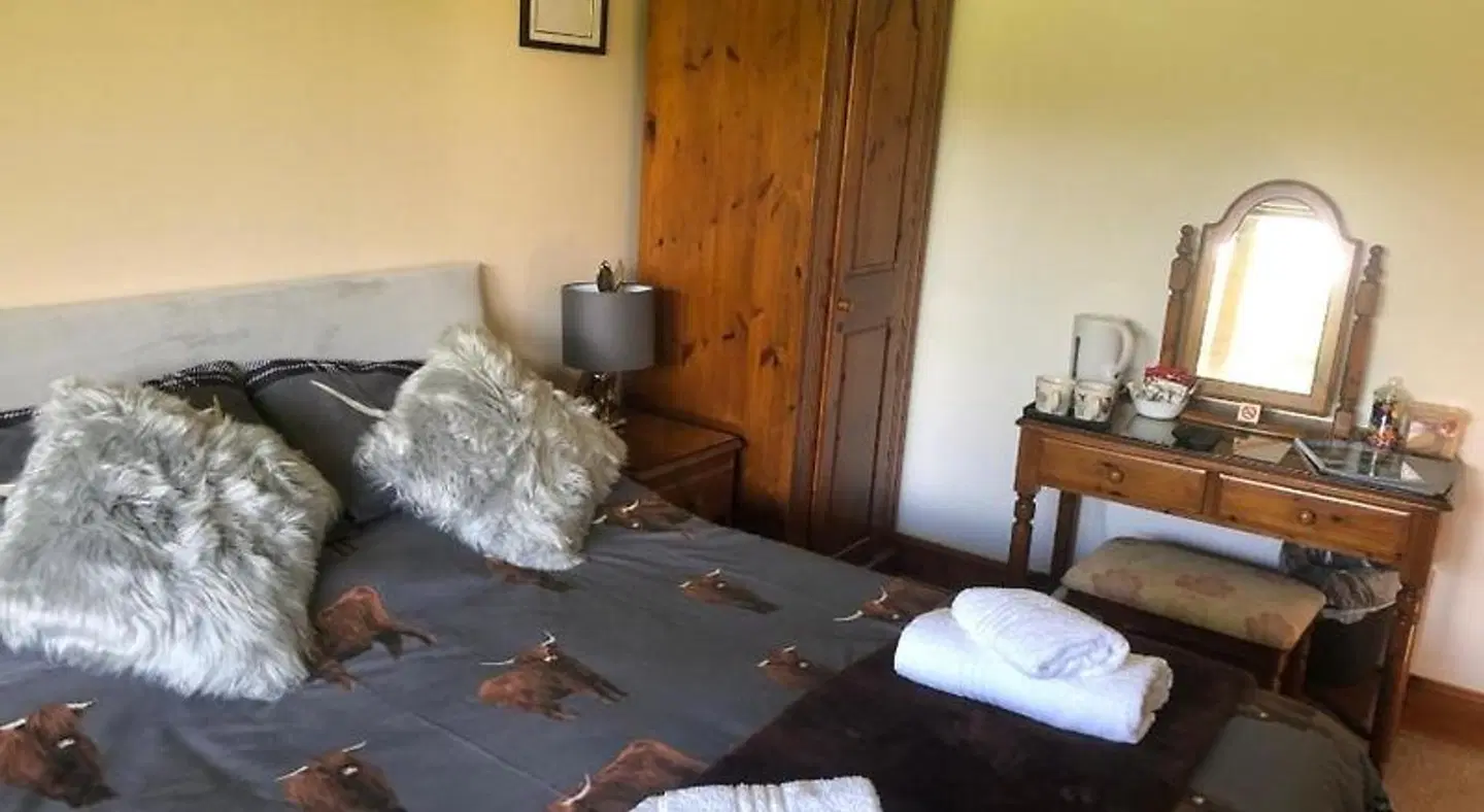 The Woolly Rock ROOM_EXAMPLE