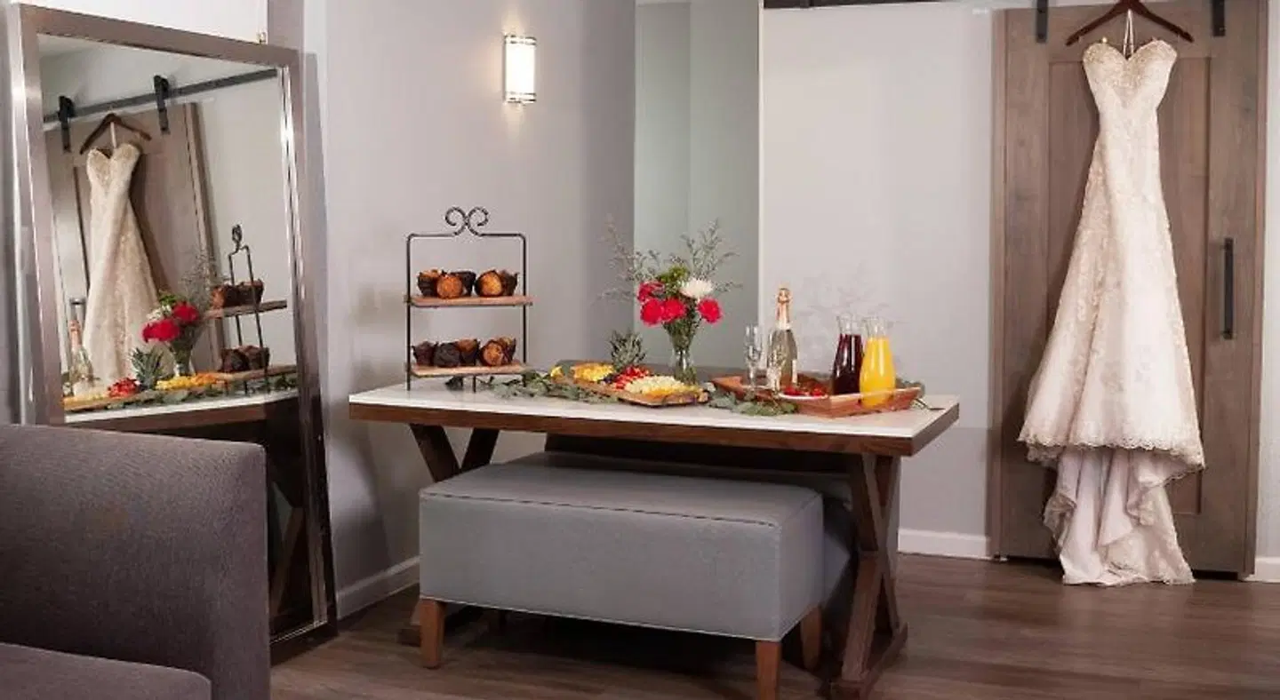 Courtyard by Marriott Charleston Waterfront Restaurant