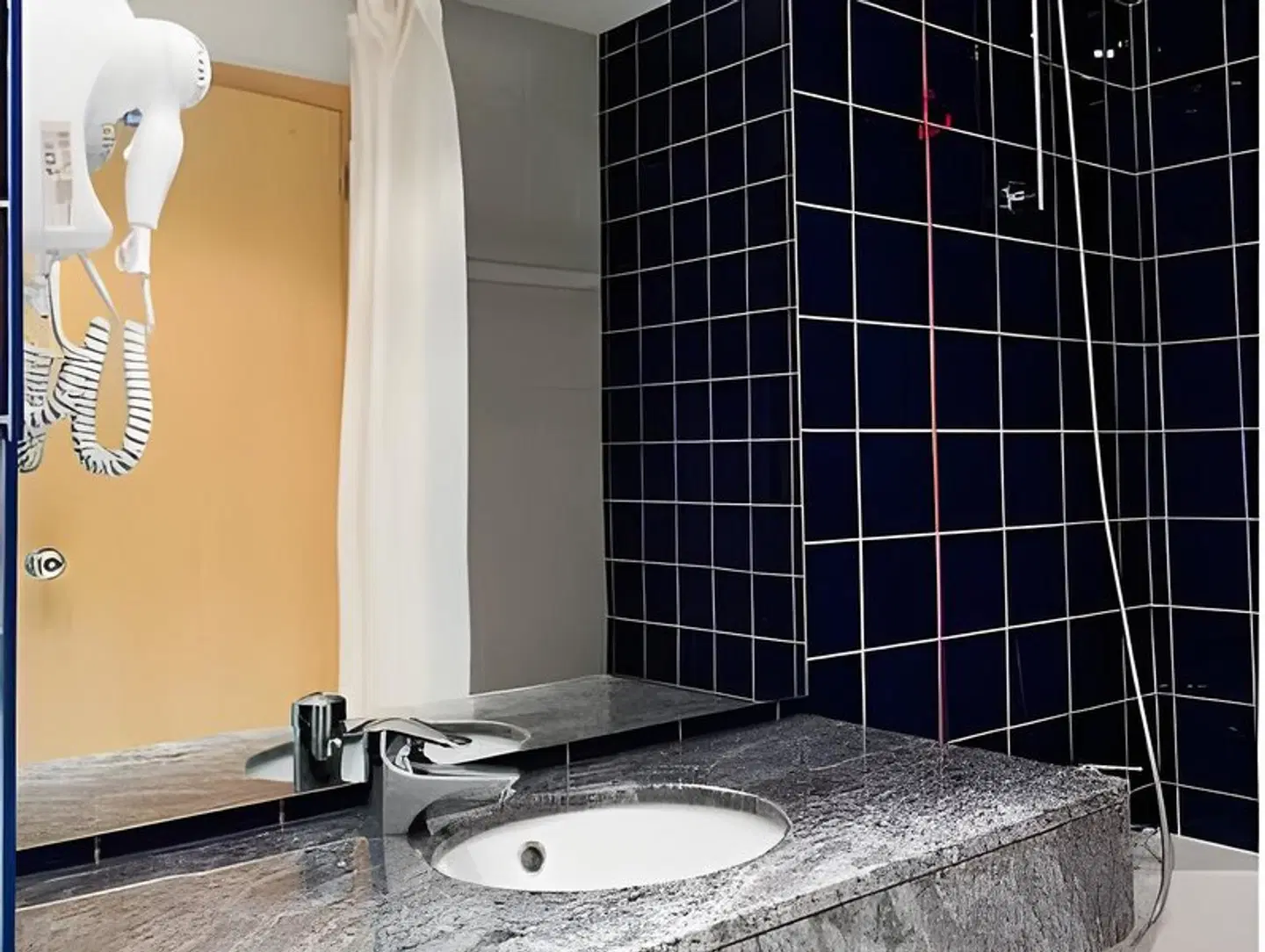 Mondim Hotel & Spa Badezimmer