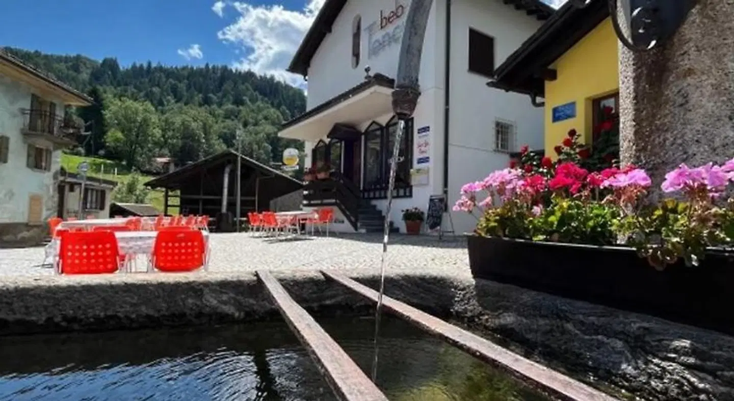 B&B Tencia EXTERIOR