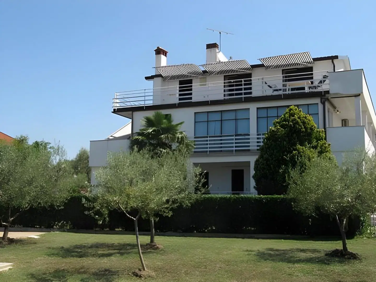 Apartments & Rooms Villa Adamovi' EXTERIOR