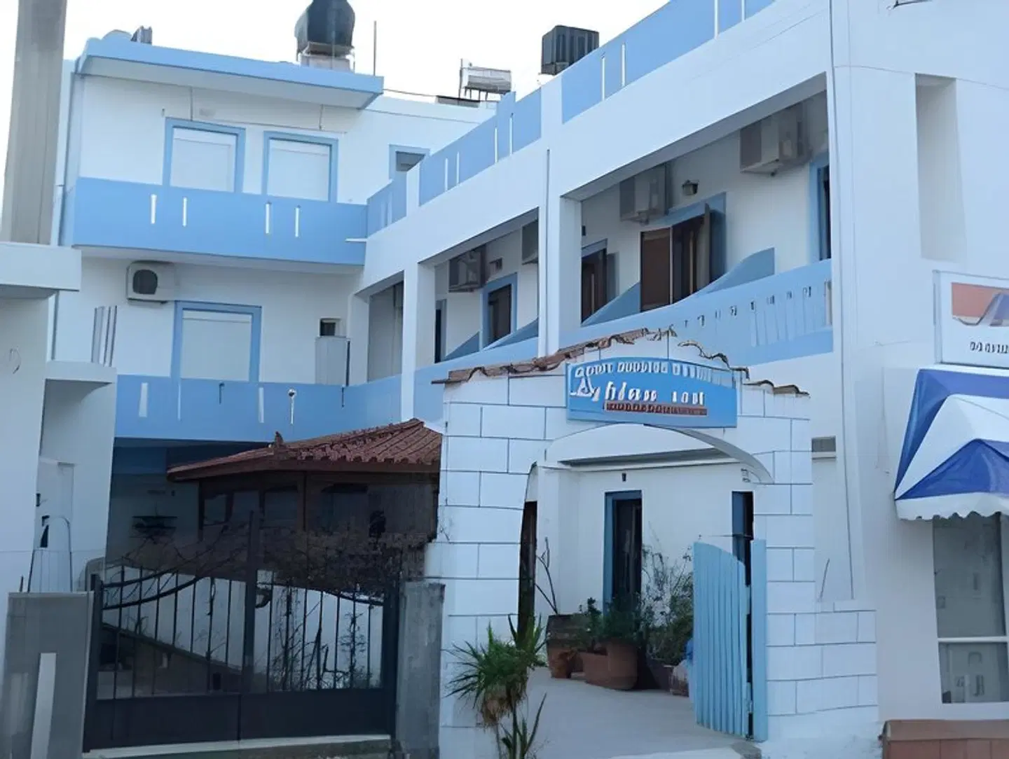 Lybian Sea EXTERIOR