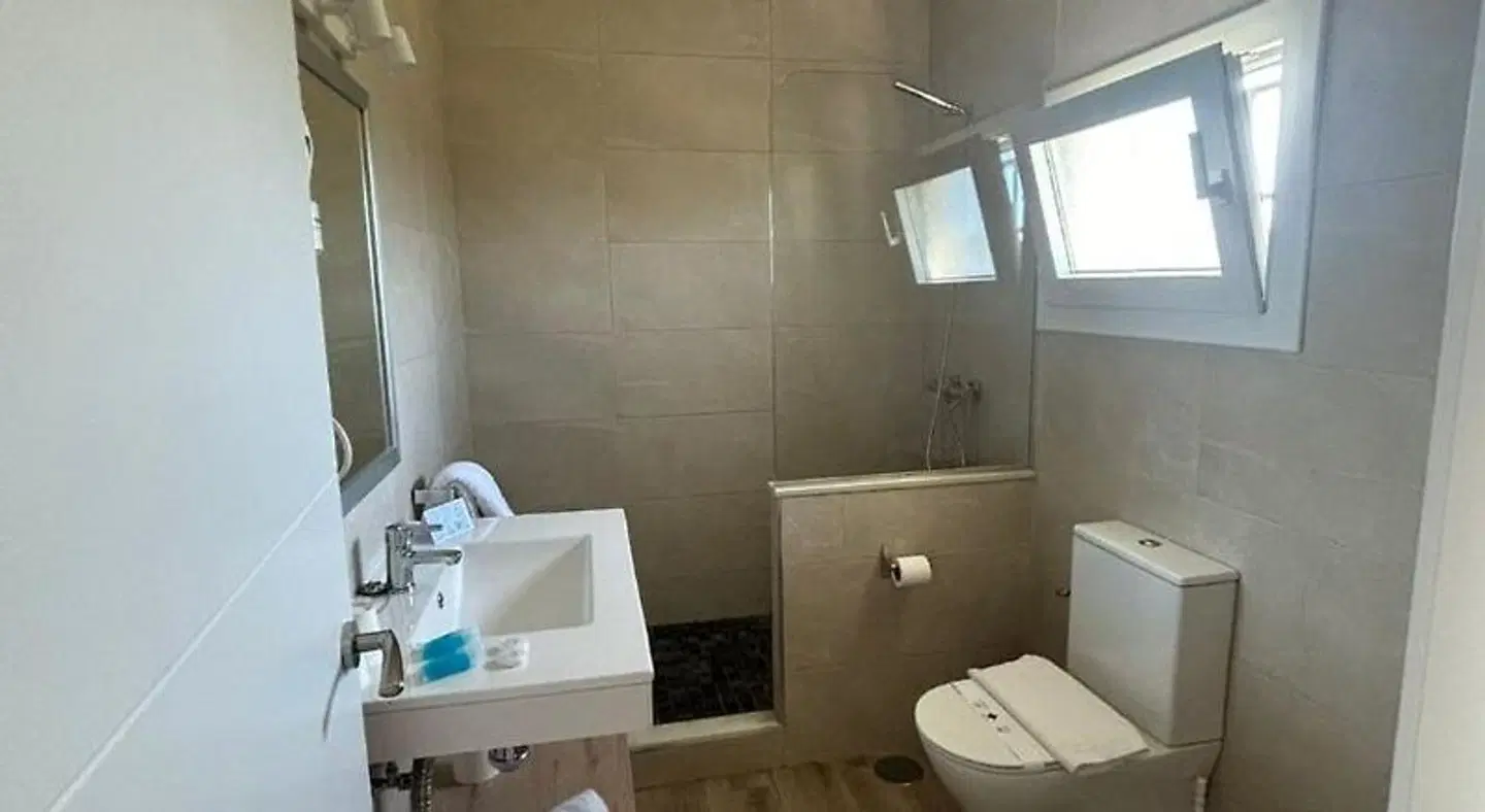 Hostal El Levante Badezimmer