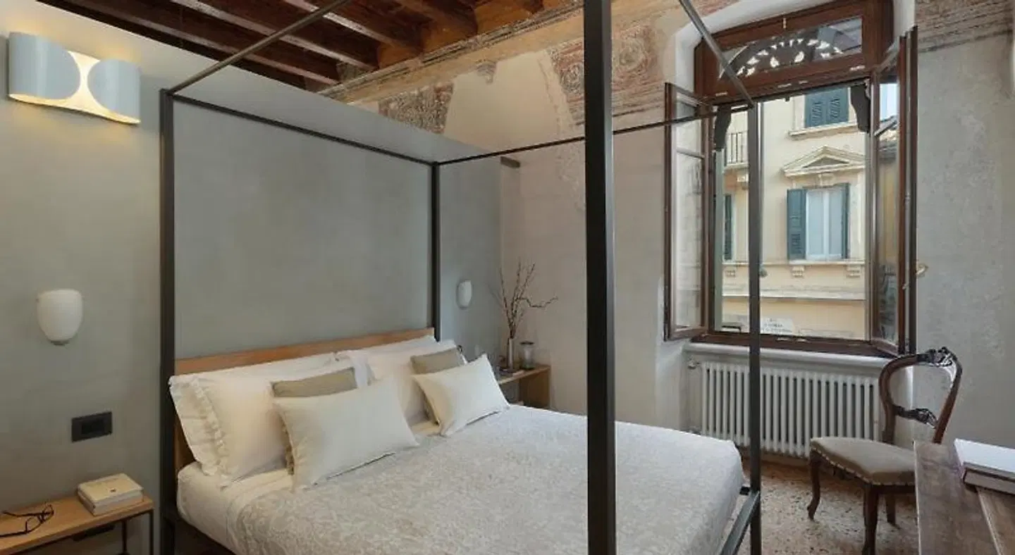 Residenza Roccamaggiore ROOM_EXAMPLE