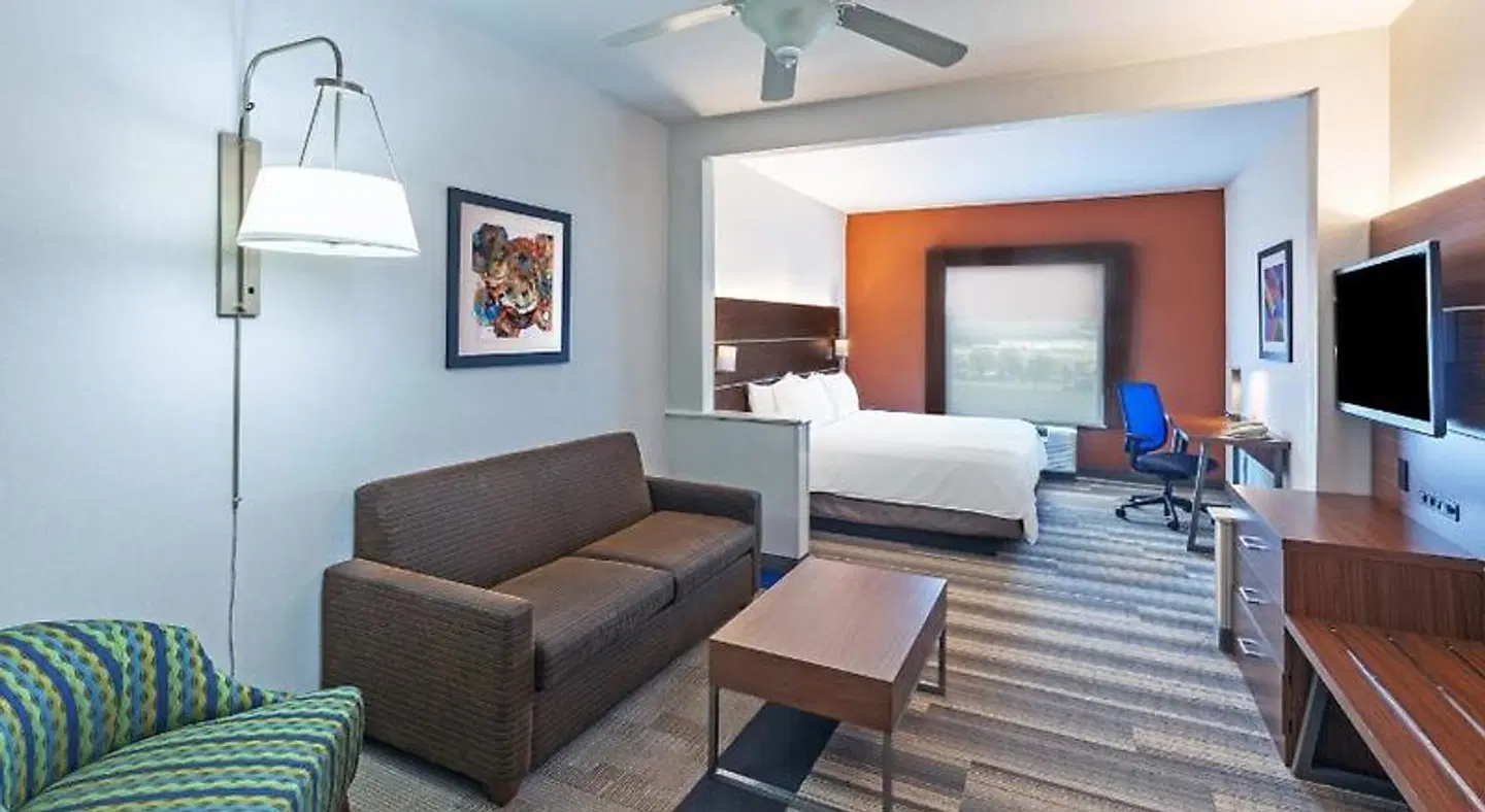 Holiday Inn Express & Suites Jasper by IHG ROOM_EXAMPLE